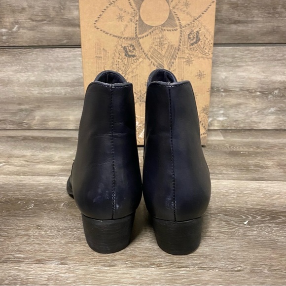 Free People | Charm Double V Bootie NEW Size 37 - Picture 5 of 12